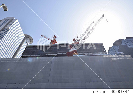 建設工事現場と高層ビル 建設工事現場と高層ビル 40203344