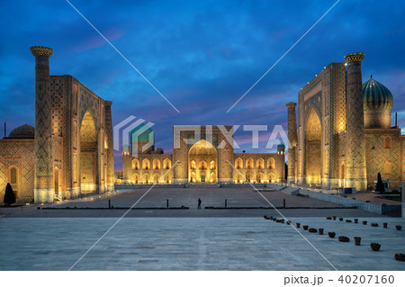 Registan square at dusk in Samarkand, Uzbekistan Registan square at dusk in Samarkand, Uzbekistan 40207160