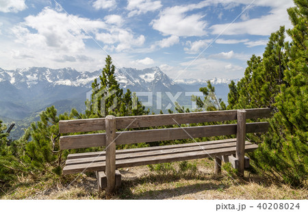 Alps panorama with seat Garmisch-Partenkirchen 40208024