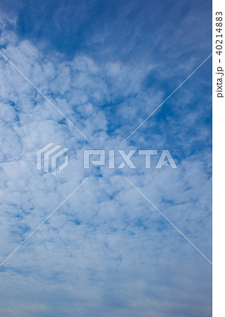 4月の空と雲(縦) 4月の空と雲(縦) 40214883