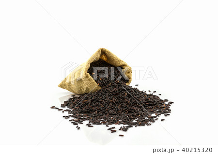 Rice berry in small burlap sack. Rice berry in small burlap sack. 40215320