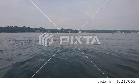 手漕ぎボートで海釣り 40217055