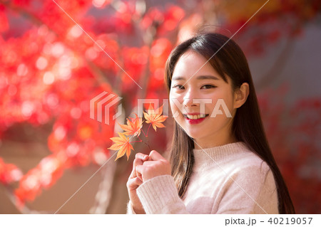 大学生 韓国人 秋 40219057