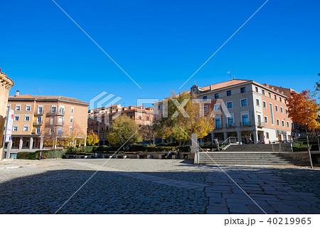 セゴビア 街並み サン・ミリャン教会前 40219965