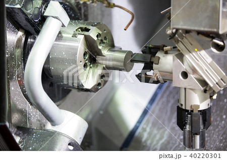 machining automotive part by cnc turning machine 40220301