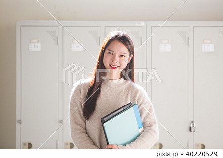 大学生 韓国人 若い女性 40220529