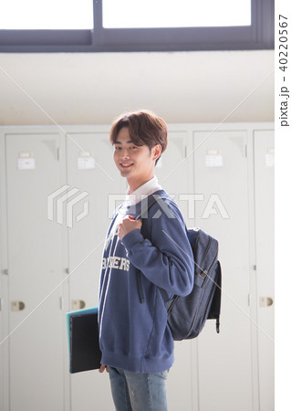 大学生 東洋人 20代 40220567