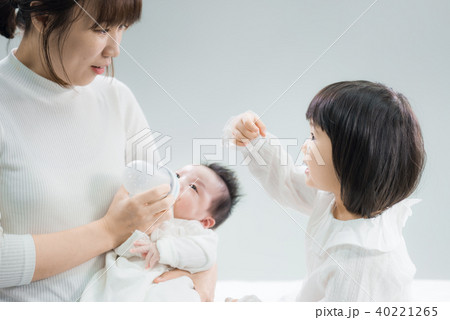 子供 幼児 かわいい 40221265