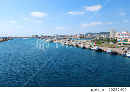 沖縄県 石垣島 サザンゲートブリッジからの石垣港 沖縄県 石垣島 サザンゲートブリッジからの石垣港 40222405