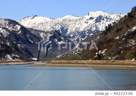 田子倉ダムと寝観音 福島県只見町 田子倉ダムと寝観音 福島県只見町 40222536