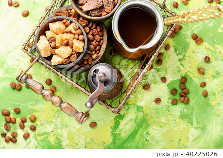 Roasted coffee beans 40225026