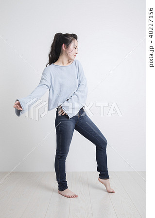 ダンサー 40227156