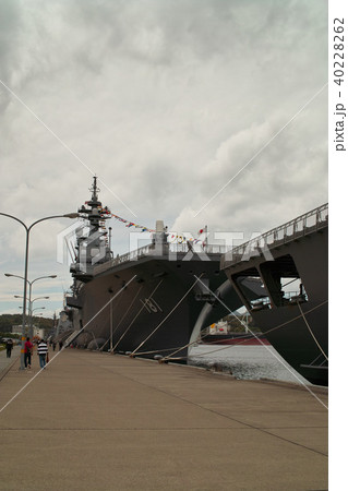 ヘリ搭載護衛艦ひゅうが　海上自衛隊北吸桟橋 40228262
