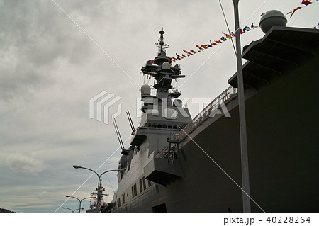 護衛艦ひゅうがのブリッジ　護衛艦ひゅうがの艦橋　海上自衛隊北吸桟橋 40228264