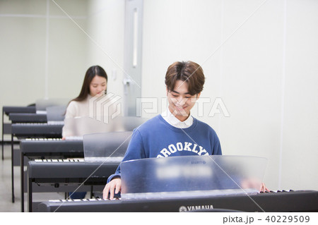 大学生 人物 男 40229509