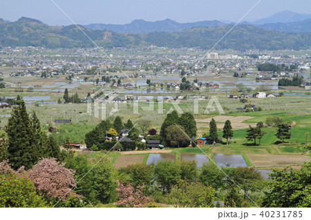 安曇野の春　田植えのころ 40231785