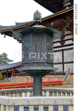 東大寺大仏殿 八角灯籠 東大寺大仏殿 八角灯籠 40233205