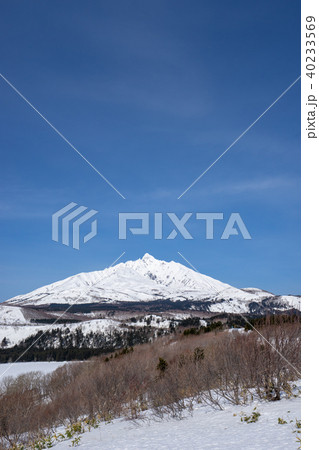 沼浦展望台から見る利尻山の風景 沼浦展望台から見る利尻山の風景 40233569