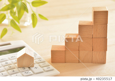 右肩上がり　木の家 40235517