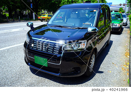 新型タクシー車両 40241966