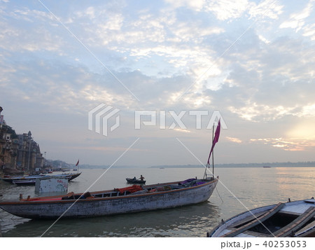 インド バラナシの朝 インド バラナシの朝 40253053
