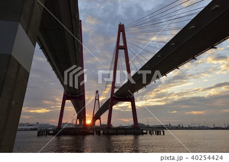 名港トリトン 40254424