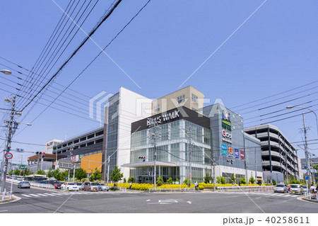 名古屋市緑区都市風景　徳重交差点　ヒルズウォーク徳重ガーデンズ 40258611