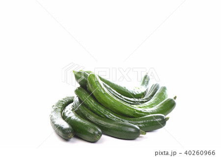 曲がったキュウリ 曲がったキュウリ 40260966