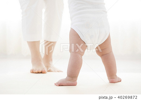 よちよち歩き よちよち歩き 40269872