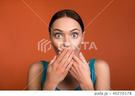 Pretty female person being surprised Pretty female person being surprised 40270178