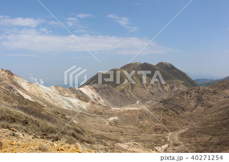久住別れより望む九重連山／三俣山 40271254