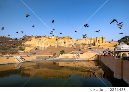 Amer Fort in Jaipur, Rajasthan, India. Amer Fort in Jaipur, Rajasthan, India. 40271423