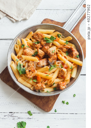 Pasta Penne with Chicken Pasta Penne with Chicken 40277902