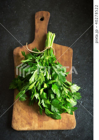 Fresh Parsley 40278522
