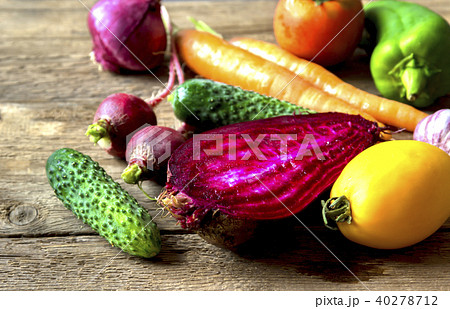 Assorted organic vegetables Assorted organic vegetables 40278712