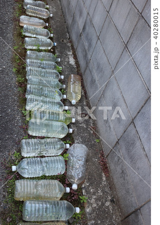 猫よけ対策のペットボトル 猫よけ対策のペットボトル 40280015