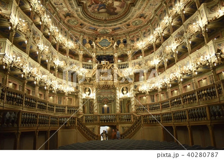 オペラハウス 40280787