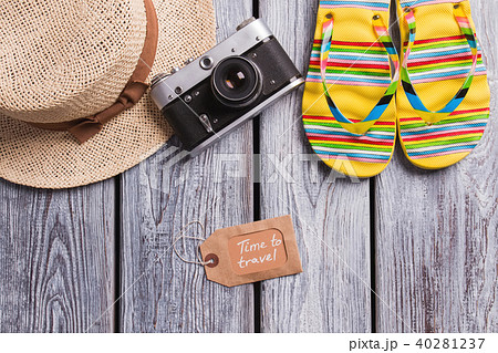 Time to travel, summer accessories. 40281237