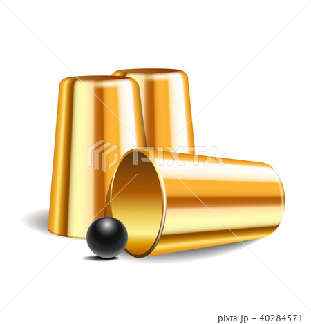Shell game. Three thimbles and a ball 40284571