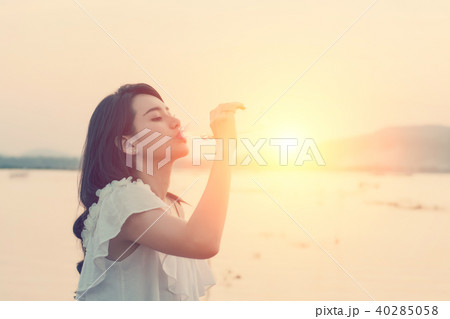 Young woman drinking water look so fresh Young woman drinking water look so fresh 40285058