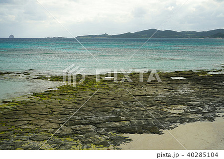 沖縄県久米島・畳岩 沖縄県久米島・畳岩 40285104