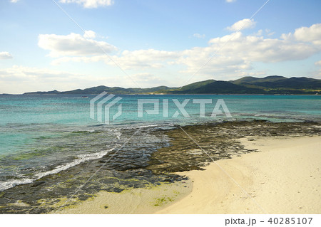 沖縄県久米島・畳岩 40285107