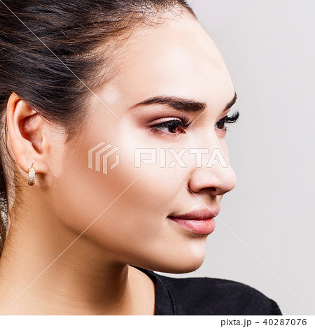Portrait of beautiful woman with vitiligo in black t-shirt. 40287076