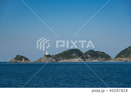 愛媛　国道九四フェリーから見た佐田岬　灯台 40287828