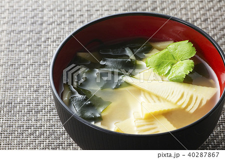 竹の子とワカメの味噌汁19 竹の子とワカメの味噌汁19 40287867