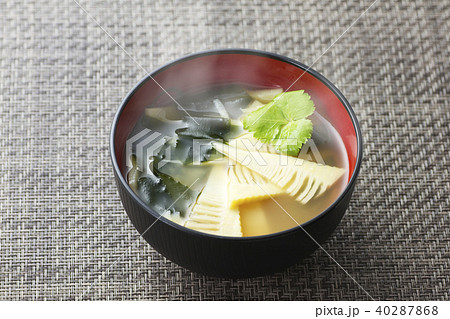 竹の子とワカメの味噌汁2 竹の子とワカメの味噌汁2 40287868