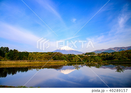 棚田と富士山 40289157