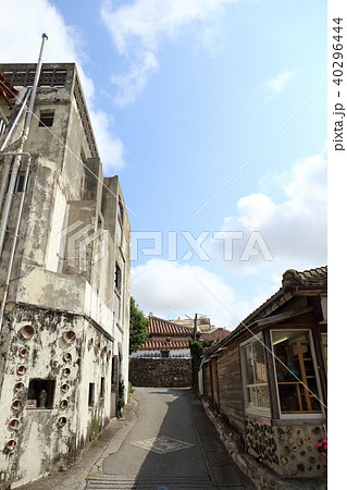 沖縄　那覇　壺屋の街並み 40296444