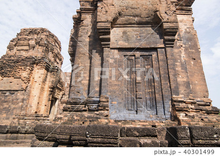 THAILAND BURIRAM KHMER TEMPLE PRASAT MUANG TAM THAILAND BURIRAM KHMER TEMPLE PRASAT MUANG TAM 40301499