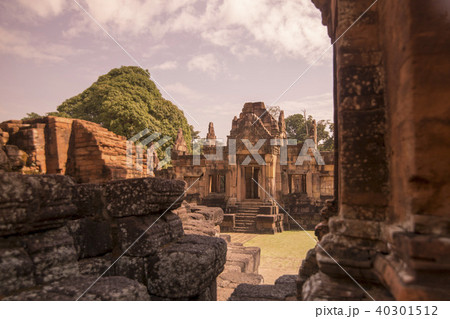 THAILAND BURIRAM KHMER TEMPLE PRASAT MUANG TAM THAILAND BURIRAM KHMER TEMPLE PRASAT MUANG TAM 40301512